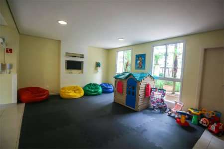 Apartamento à venda com 3 suítes em Real Parque, São Paulo, SP