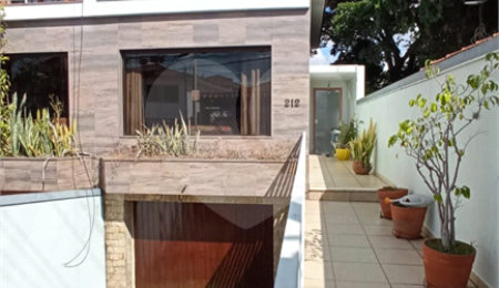 Sobrado à venda com 3 quartos, sendo 1 suíte,  em Vila Paulicéia, São Paulo, SP