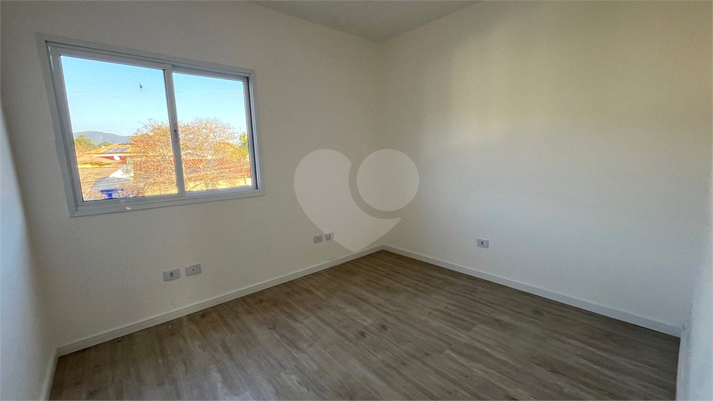 Sobrado à venda com 3 suítes em Vila Petrópolis, Atibaia, SP