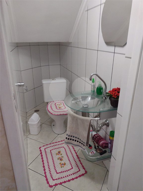 Sobrado à venda com 2 quartos, sendo 1 suíte, em Jardim Márcia, Suzano, SP