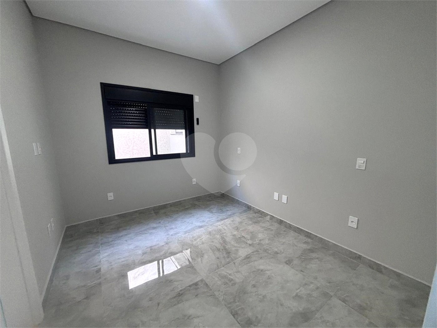 Casa à venda com 3 suítes no condomínio Villagio Wanel, Sorocaba - SP