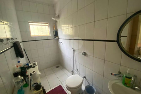 Casa à venda com 3 quartos, sendo 2 suítes,  em Jardim Regina, Indaiatuba, SP