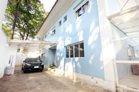 Sobrado à venda com 5 quartos, sendo 3 suítes, em Brooklin Velho, São Paulo, SP