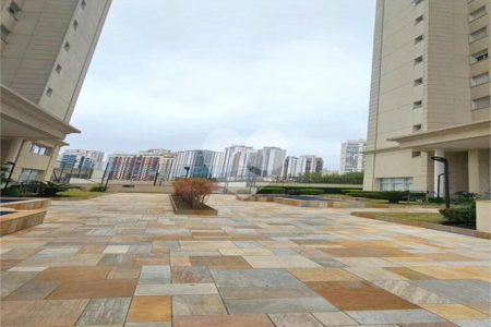 Apartamento à venda com 3 quartos, sendo 1 suíte,  em Vila Regente Feijó, São Paulo, SP