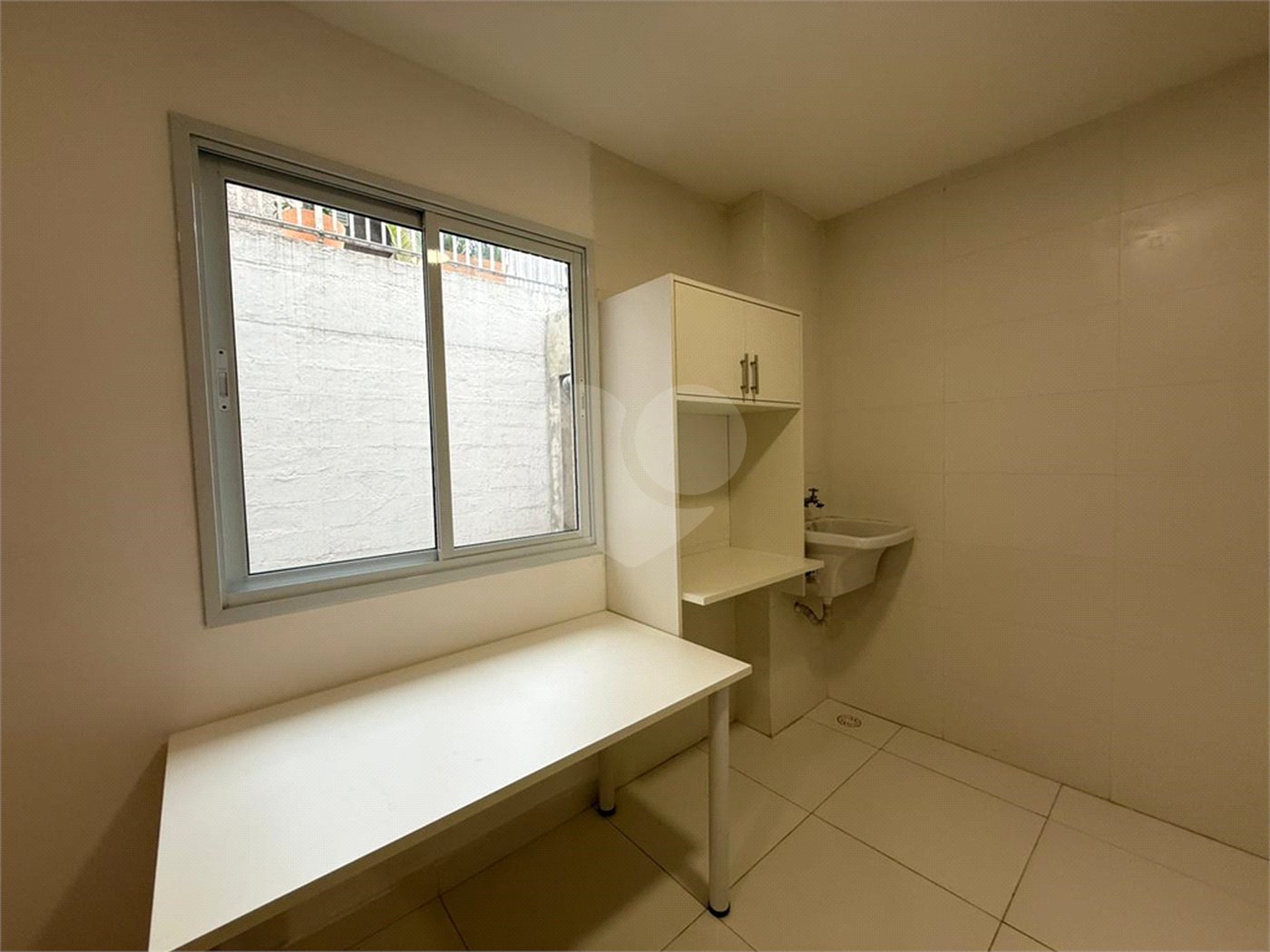 Casa à venda com 2 quartos no condomínio Severa, São Paulo - SP