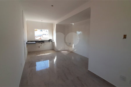 Casa à venda com 2 quartos no condomínio Residencial Luta, São Paulo - SP