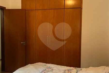 Casa à venda com 3 quartos, sendo 1 suíte, em Vila Mariana, São Paulo, SP