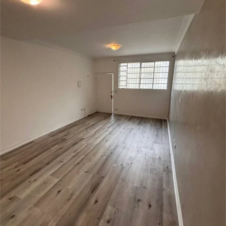 Casa de Vila à venda com 3 quartos, sendo 1 suíte, no condomínio Ministro Luiz Gallotti, São Paulo - SP