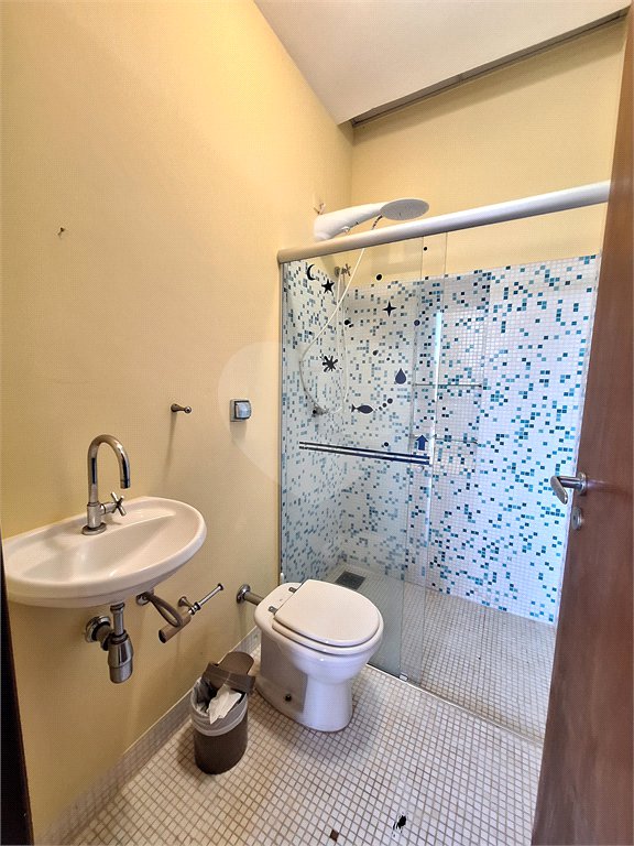 Casa à venda com 3 suítes no condomínio Chácaras do Lago, Vinhedo - SP