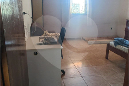 Chácara à venda com 3 quartos, sendo 1 suíte, no Centro, Nazaré Paulista, SP