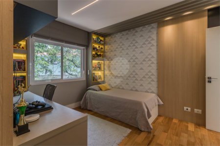 Casa à venda com 4 suítes em Jardim Prudência, São Paulo, SP