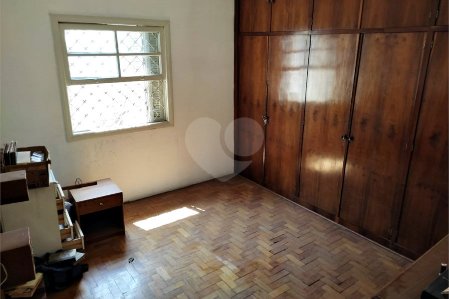 Casa Térrea à venda com 3 quartos em Horto, São Paulo, SP