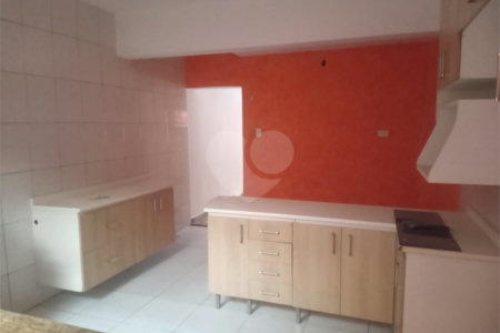 Sobrado à venda com 2 quartos em Vila Mazzei, São Paulo, SP
