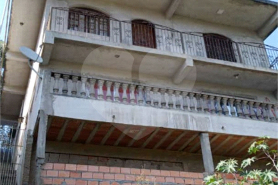 Sobrado à venda com 4 quartos em Lavapés, Mairiporã, SP