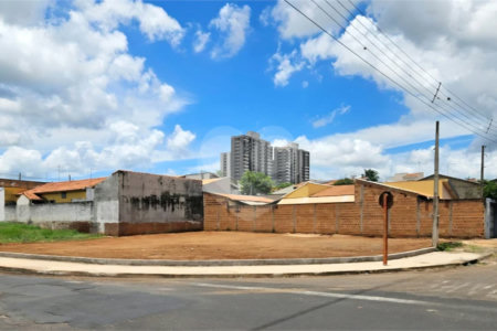 Terreno à venda em Residencial Cambuy, Araraquara, SP