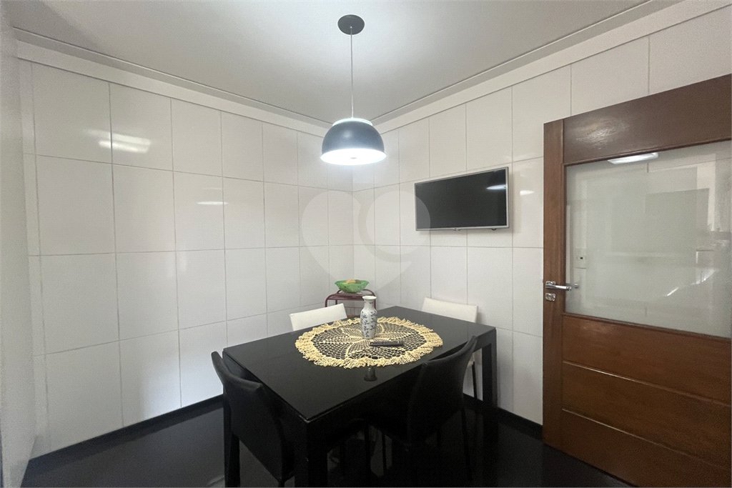 Casa à venda com 4 quartos, sendo 3 suítes, em Vila Guilherme, São Paulo, SP