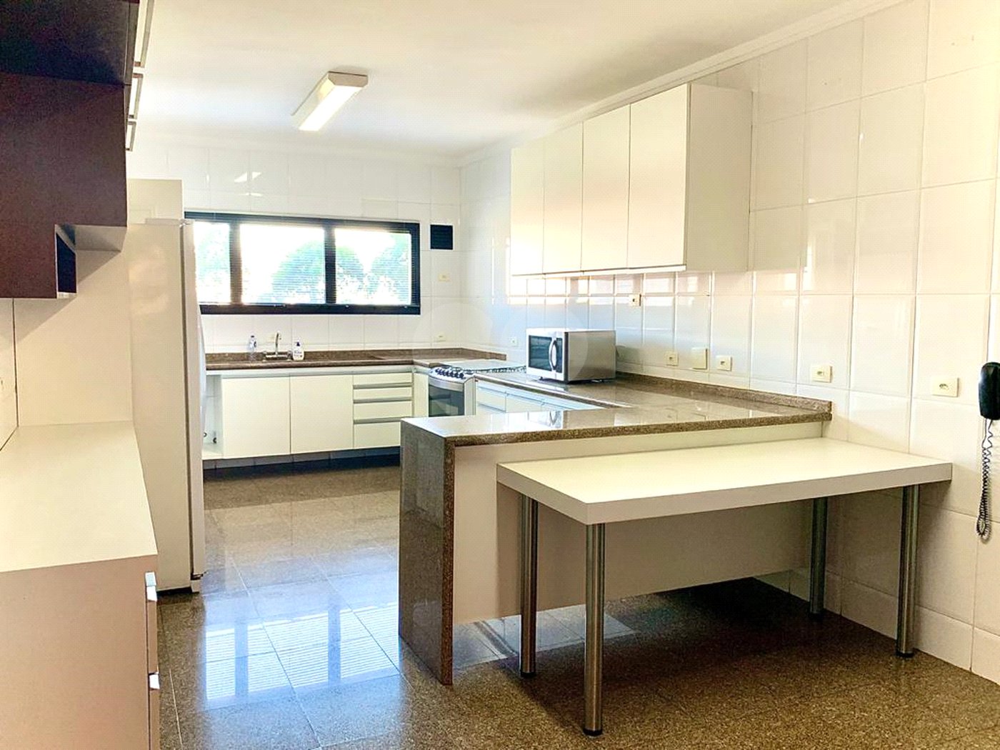 Apartamento à venda com 4 suítes em Jardim Marajoara, São Paulo, SP