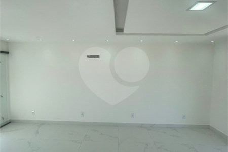 Casa à venda com 3 quartos, sendo 2 suítes, no condomínio Grand Park, Rio de Janeiro - RJ
