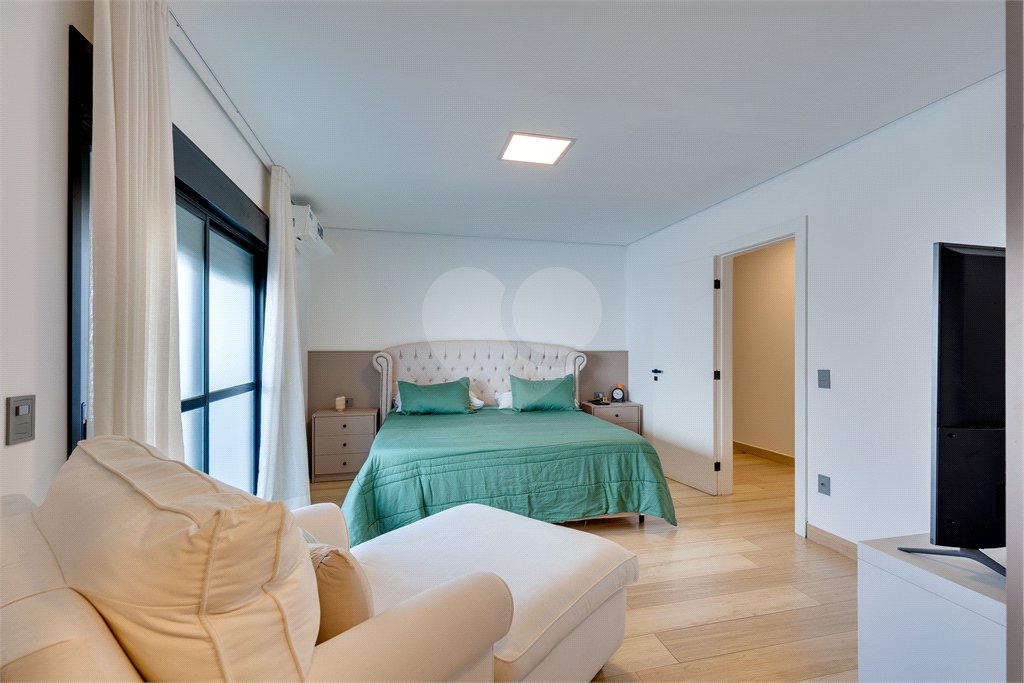 Casa à venda com 4 suítes no condomínio Villa Suiça, São Paulo - SP