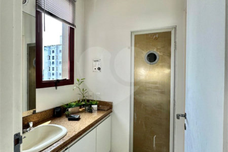 Apartamento à venda com 4 suítes em Vila Suzana, São Paulo, SP