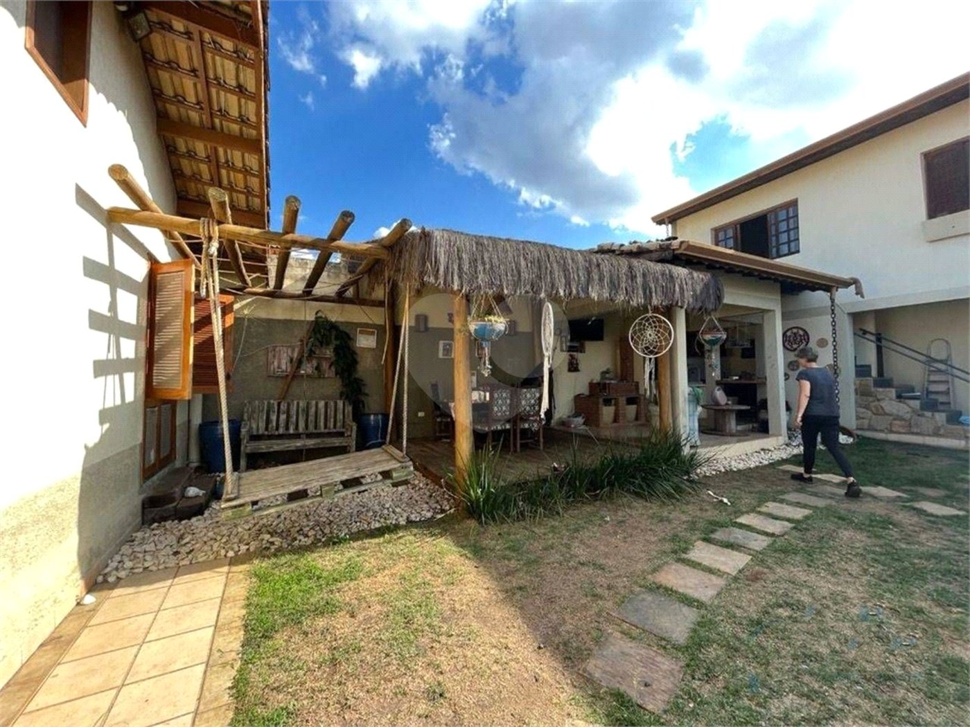 Casa à venda com 8 quartos, sendo 3 suítes, em Jardim Terceiro Centenário, Atibaia, SP