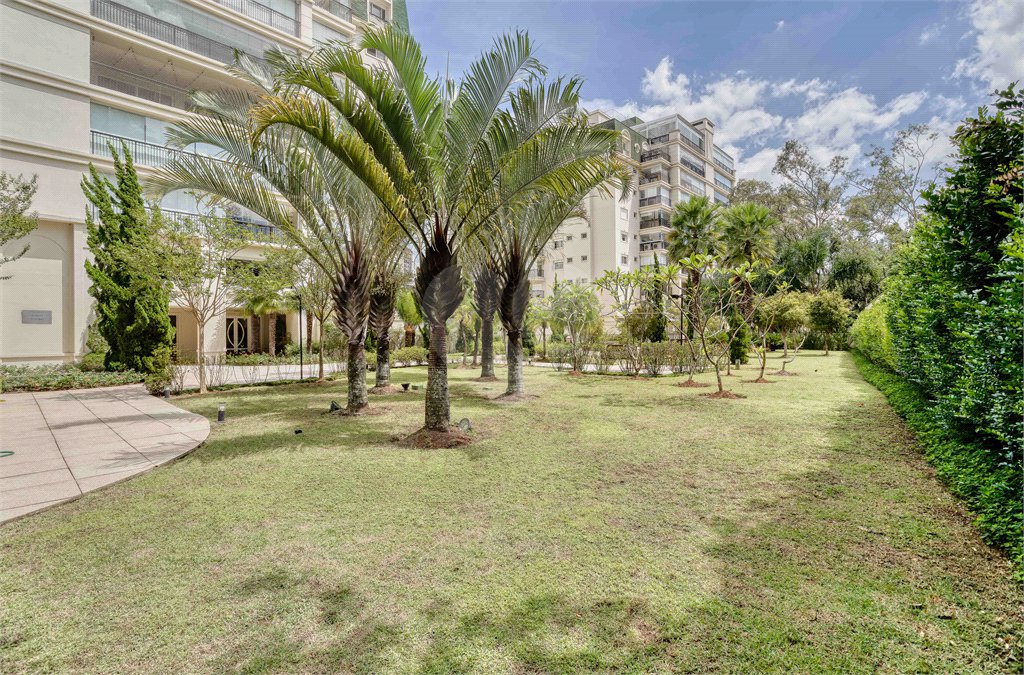 Apartamento à venda com 4 suítes em Alto da Boa Vista, São Paulo, SP
