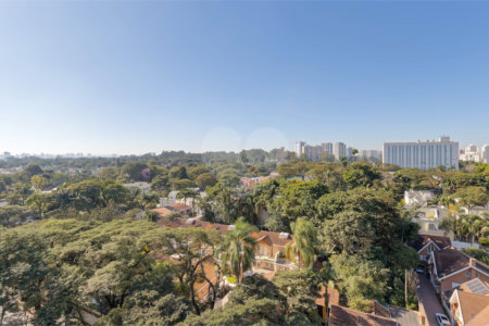 Cobertura à venda com 4 quartos, sendo 2 suítes,  em Alto da Boa Vista, São Paulo, SP