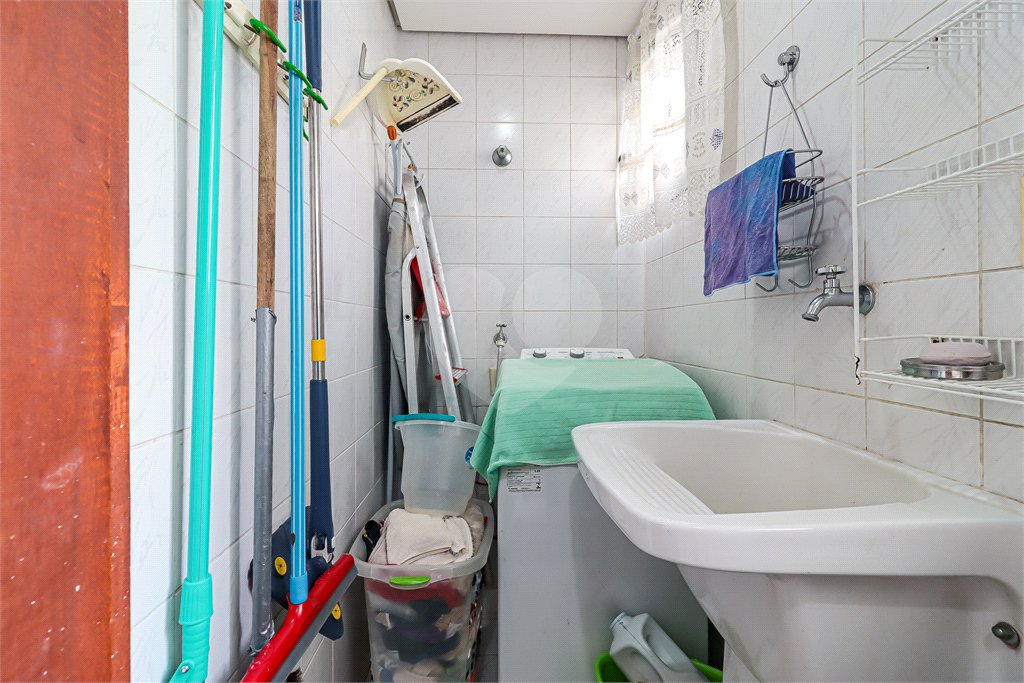Apartamento à venda com 3 quartos, sendo 1 suíte,  em Vila Ipojuca, São Paulo, SP