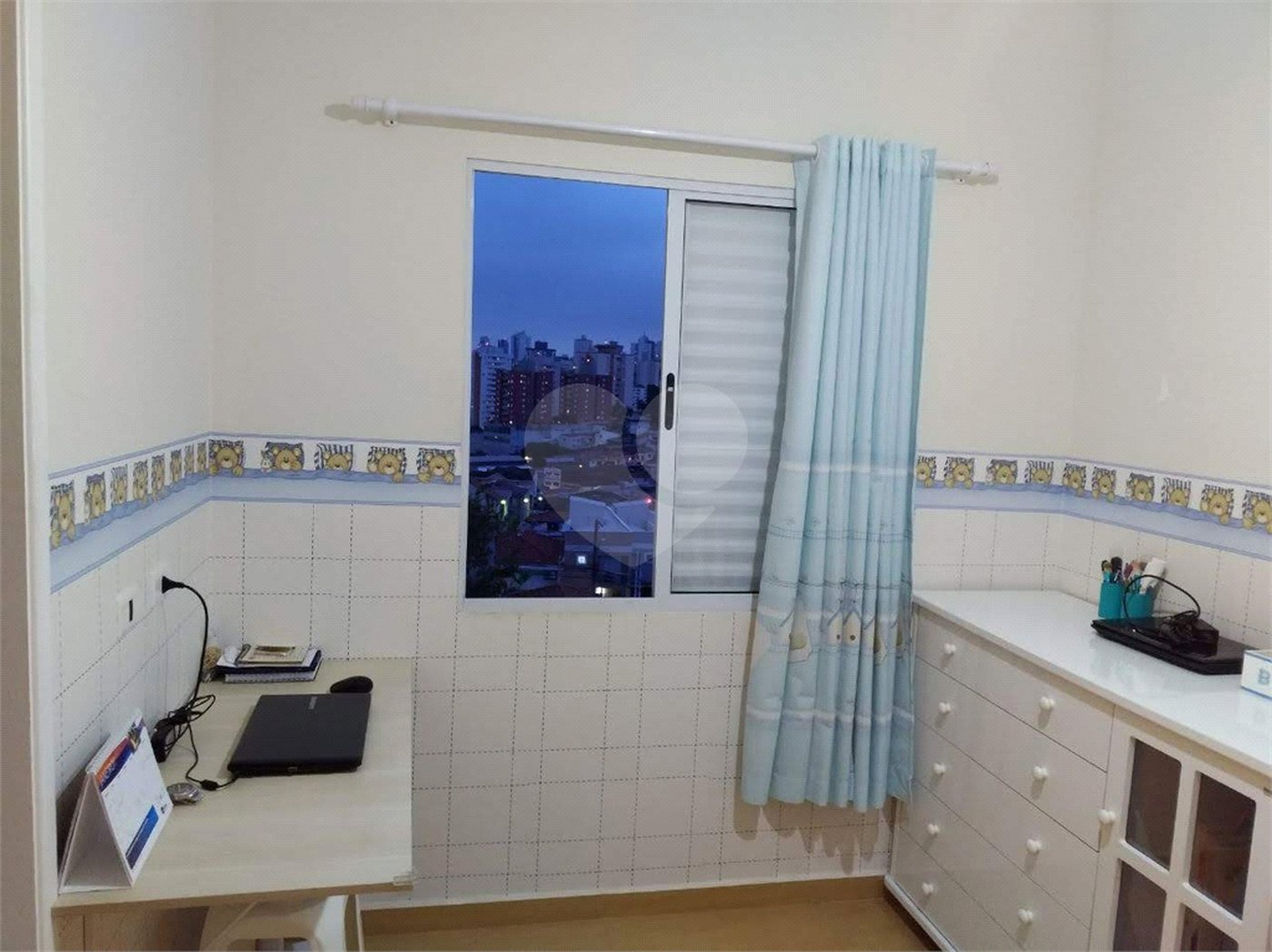Casa à venda com 2 suítes no condomínio Residencial Matos, São Paulo - SP