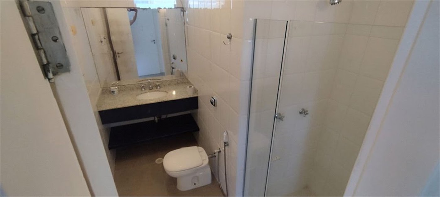 Apartamento Residencial à venda, Pitangueiras, Guarujá - AP0444.