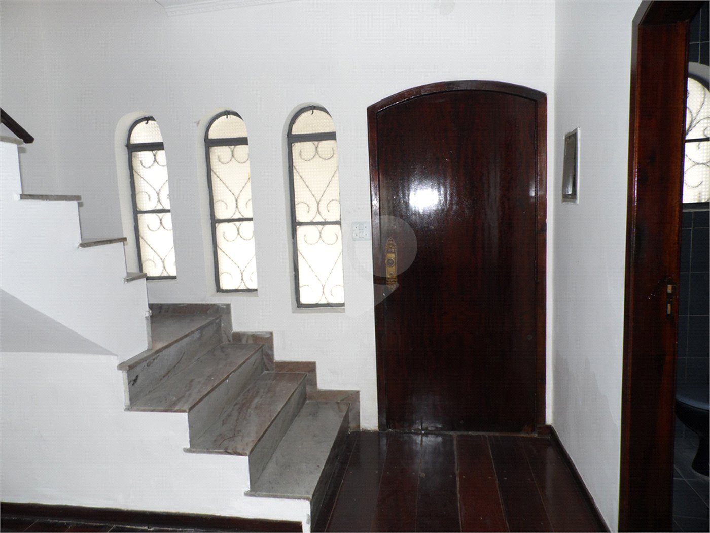 Casa à venda com 5 quartos, sendo 3 suítes, em Vila São Francisco, São Paulo, SP