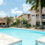 Casa à venda com 5 quartos, sendo 4 suítes, no condomínio Flamboyant, Atibaia - SP