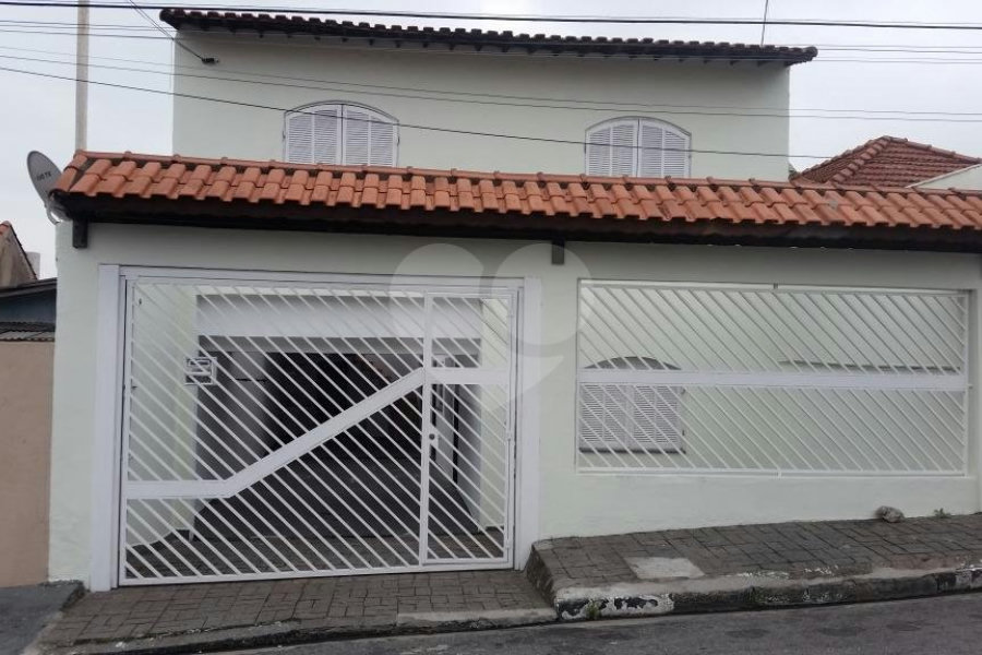 Sobrado à venda com 4 quartos em Vila Guilherme, São Paulo, SP