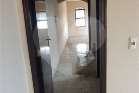 Casa à venda com 3 quartos, sendo 1 suíte, em Bosque dos Eucaliptos, São José dos Campos, SP