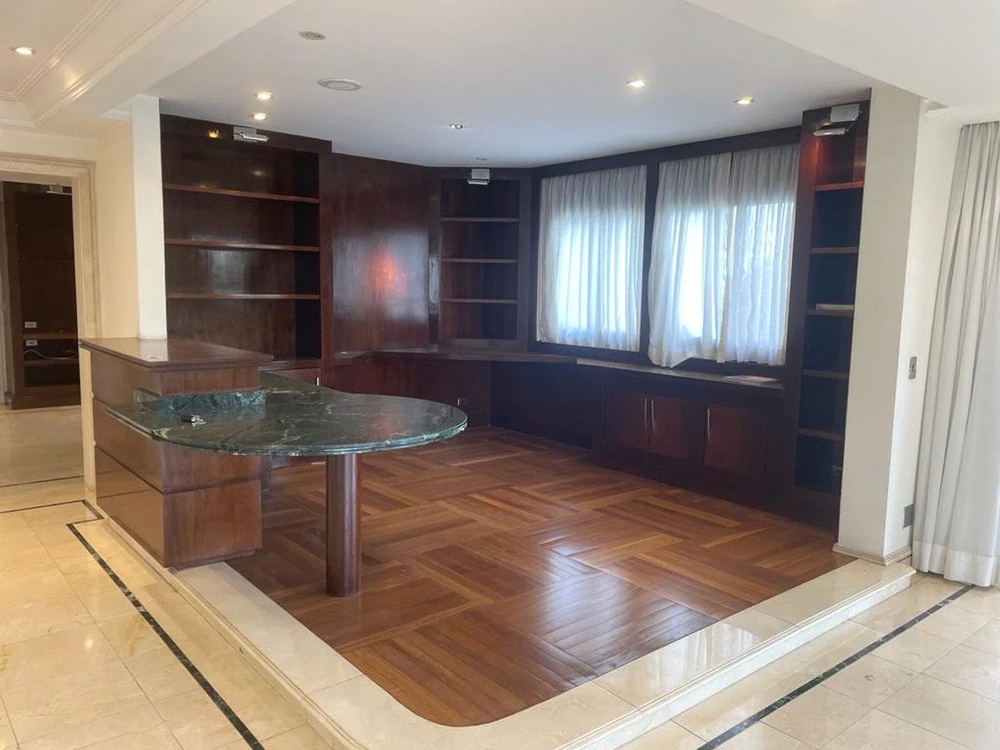 Apartamento à venda com 4 suítes em Vila Suzana, São Paulo, SP