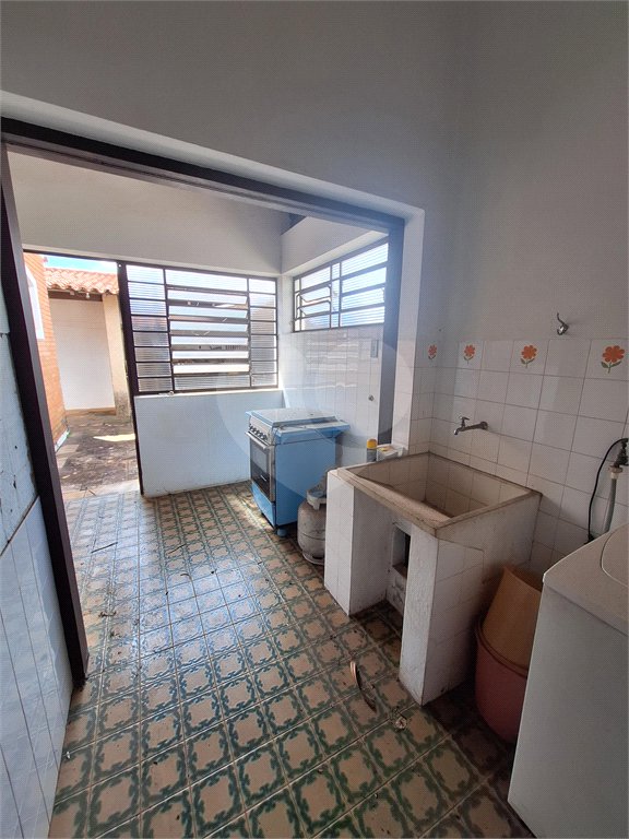 Casa à venda com 3 quartos, sendo 1 suíte, no Centro, Vinhedo, SP