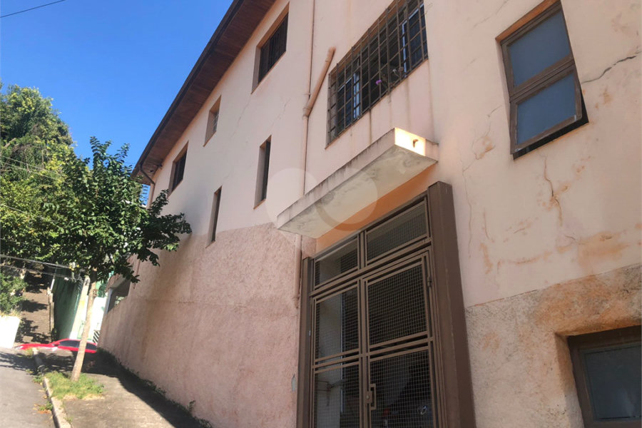 Sobrado à venda com 4 quartos, sendo 1 suíte, em Sumaré, São Paulo, SP