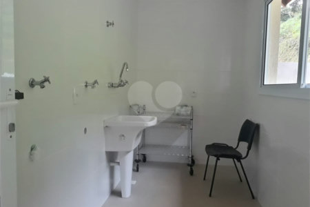 Sítio à venda com 7 quartos, sendo 5 suítes, em Jardim Vinhas do Sol (mailasqui), São Roque, SP