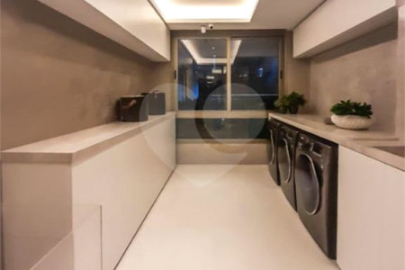 Apartamento à venda com 4 suítes em Indianópolis, São Paulo, SP