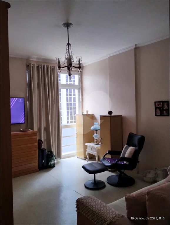Apartamento em Higienópolis com 2 dormitórios