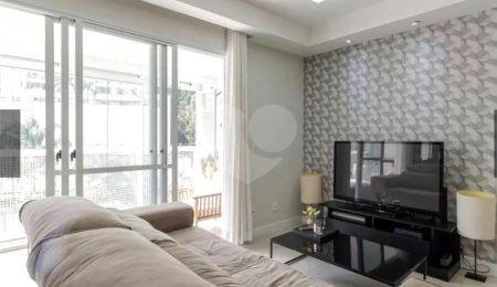 Apartamento à venda com 2 quartos, sendo 1 suíte,  em Vila Andrade, São Paulo, SP