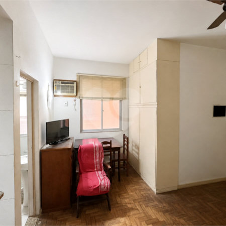 Kitnet à venda com 1 quarto em Catete, Rio de Janeiro, RJ