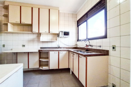 Apartamento à venda com 4 quartos, sendo 3 suítes, no Centro, Sorocaba, SP
