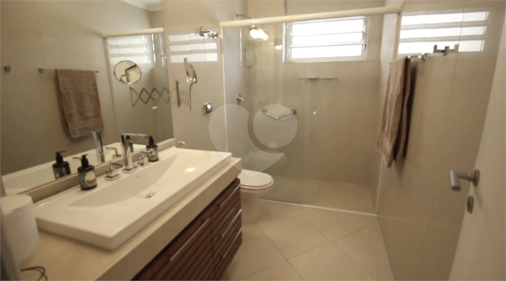 Apartamento à venda com 3 quartos, sendo 1 suíte, em Higienópolis, São Paulo, SP