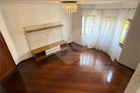 Casa à venda com 4 quartos, sendo 2 suítes,  no condomínio Arujá 5, Arujá - SP