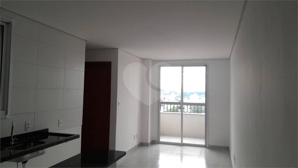 Apartamento à venda com 2 quartos, sendo 1 suíte,  em Jardim Prestes de Barros, Sorocaba, SP