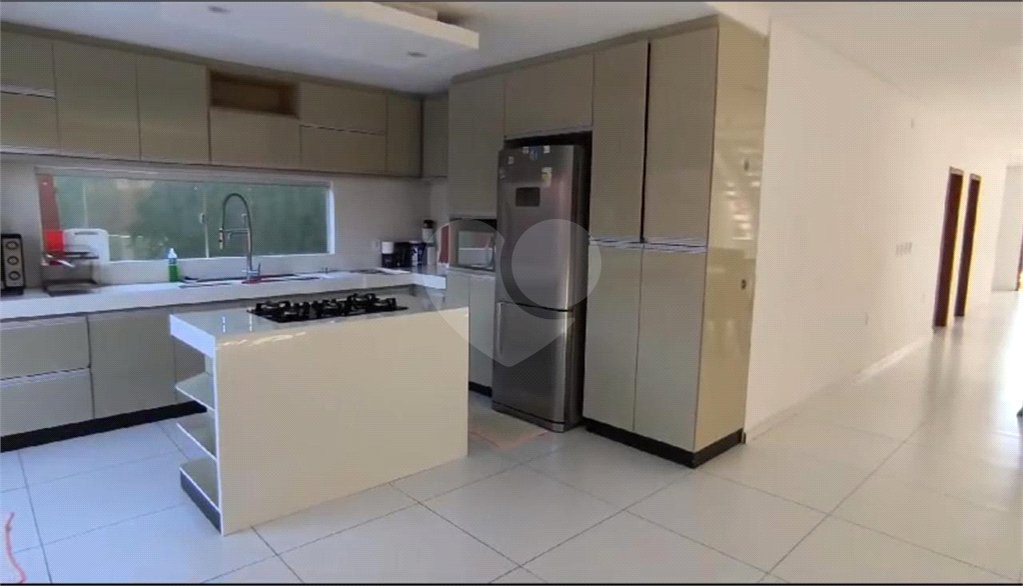 Casa à venda com 4 suítes no Centro, Santa Cruz Cabrália, BA
