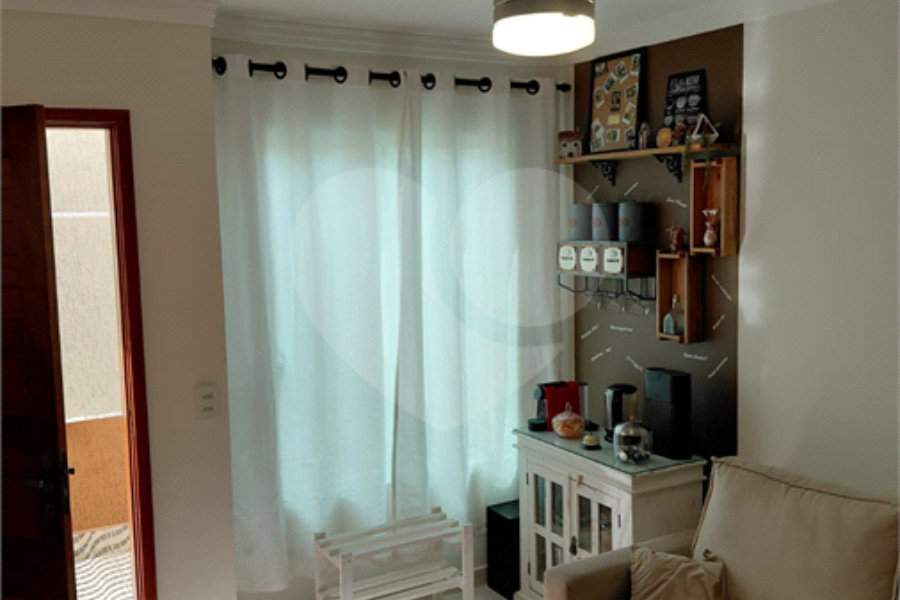 Casa à venda com 2 suítes no condomínio Residencial Guilhen, São Paulo - SP