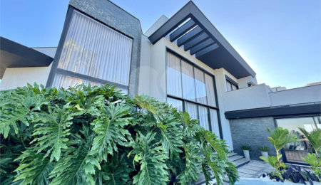 Casa à venda ou para alugar com 4 suítes no condomínio Campo de Toscana, Vinhedo - SP