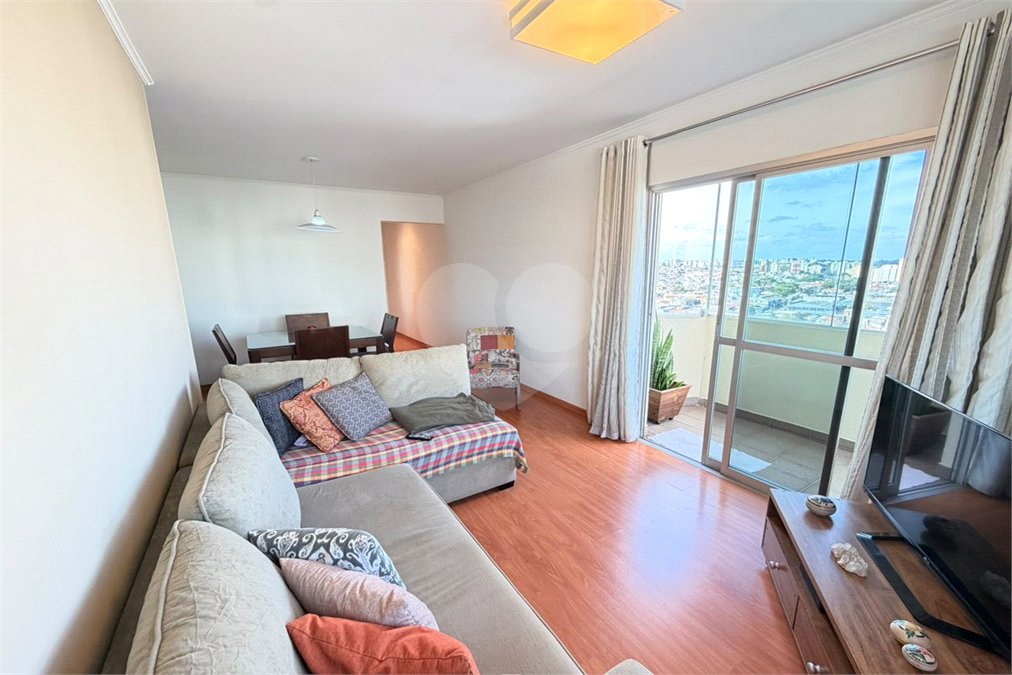 Apartamento à venda com 3 quartos, sendo 1 suíte, em Vila Paulista, São Paulo, SP